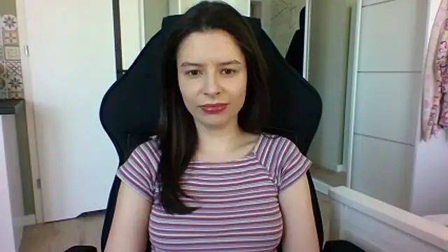 LariceSexy online show from 22, 4, 2026