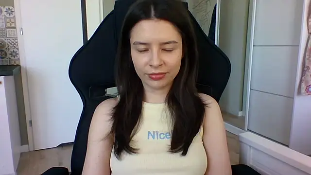 LariceSexy online show from 25, 4, 2026