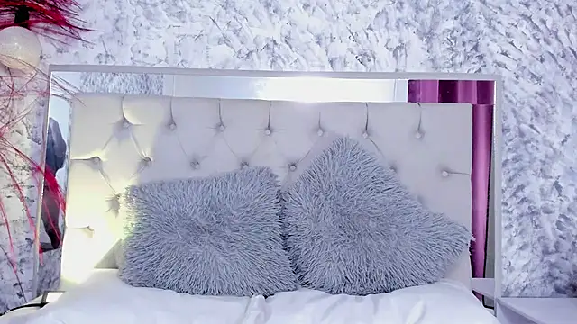 Ariana greenblat online show from 17, 9, 2025