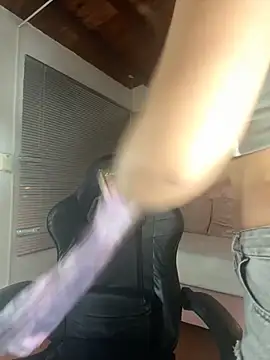 Hadley  online show from 9, 10, 2025