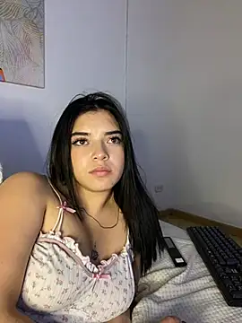 eileensophi online show from 8, 3, 2025