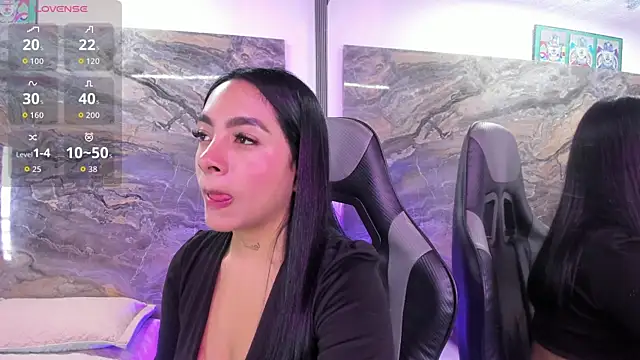 Estefy gomez09 online show from 14, 4, 2026