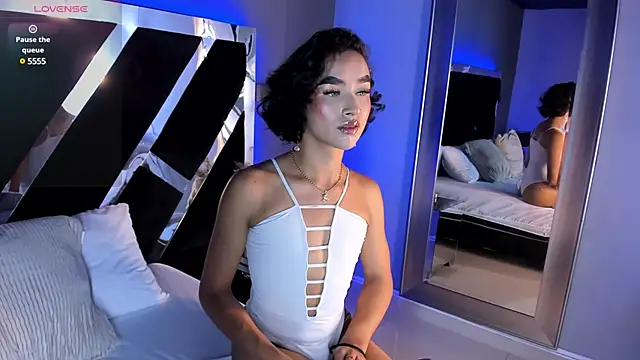 AliDiaz  online show from 24, 2, 2025