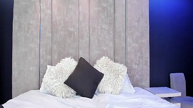 AliDiaz  online show from 28, 4, 2026