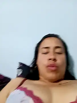 kamila lovee online show from 6, 3, 2025