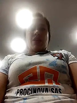 kamila lovee online show from 9, 3, 2025