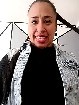 kamila lovee online show from 22, 10, 2025