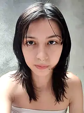 Maiden-Hot online show from 23, 2, 2025