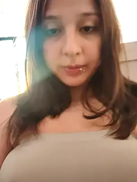 Maiden-Hot online show from 23, 6, 2026