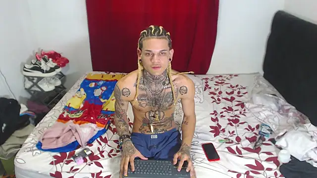 Snapshot of hot_man05 chatting on 5, 2, 2025 hot man05 online show from 5, 2, 2025