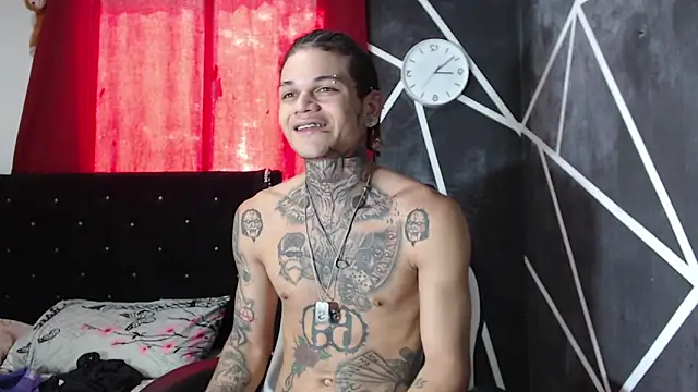 Snapshot of hot_man05 chatting on 3, 10, 2025 hot man05 online show from 3, 10, 2025