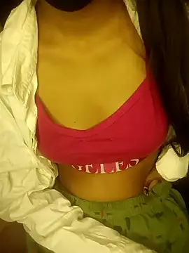 Snapshot of angel-cinderella chatting on 22, 2, 2025 angel-cinderella online show from 22, 2, 2025