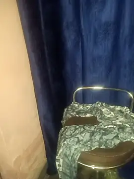 Snapshot of angel-cinderella chatting on 23, 2, 2025 angel-cinderella online show from 23, 2, 2025