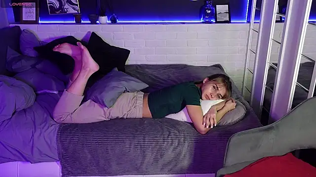 Snapshot of CharmBianca chatting on 22, 2, 2025 CharmBianca online show from 22, 2, 2025