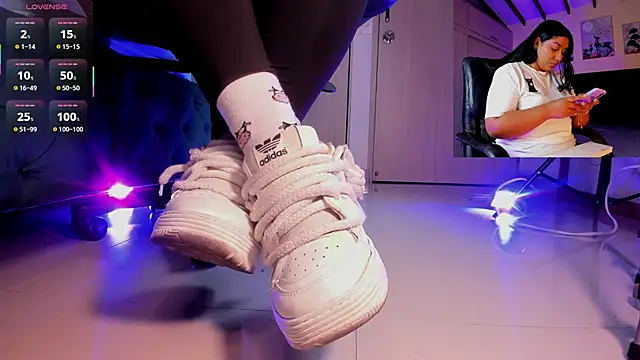 aleya bliss online show from 27, 11, 2025