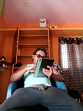 bigcock thick online show from 10, 2, 2026