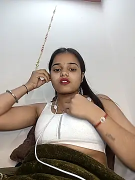 Snapshot of RAYI_123 chatting on 10, 2, 2025 RAYI 123 online show from 10, 2, 2025