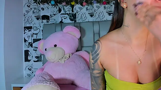 LucyRosse online show from 27, 4, 2026