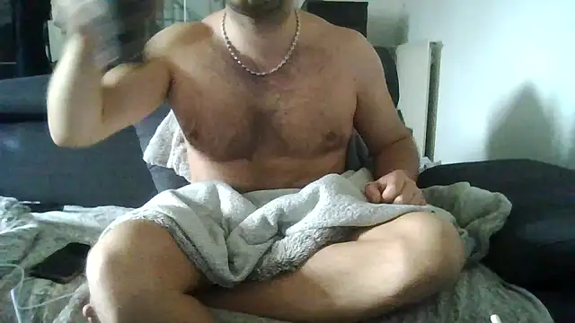 Snapshot of Zer_oki chatting on 15, 4, 2026 Zer oki online show from 15, 4, 2026