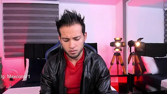 Snapshot of Max_Conor1 chatting on 6, 3, 2025 Max Conor1 online show from 6, 3, 2025