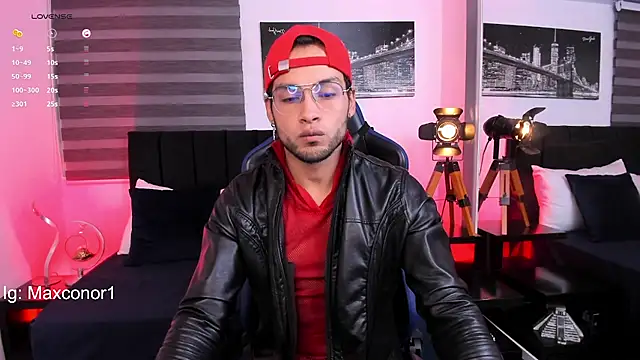 Snapshot of Max_Conor1 chatting on 14, 3, 2025 Max Conor1 online show from 14, 3, 2025