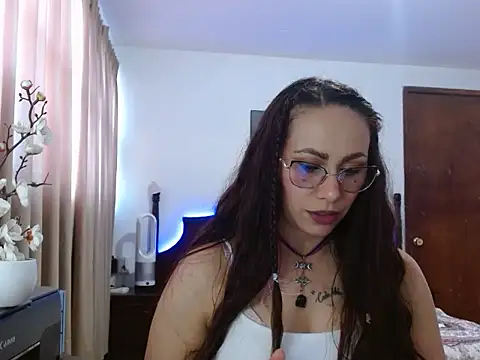 AloLovely  online show from 1, 4, 2026