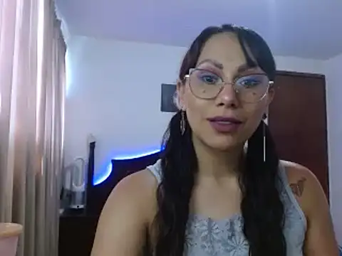 AloLovely  online show from 14, 4, 2026