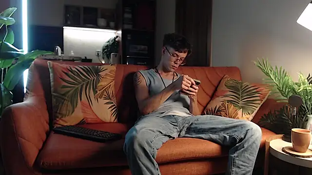 William Henry  online show from 24, 4, 2026