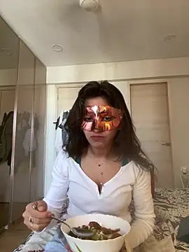 princess rainaa online show from 4, 2, 2025