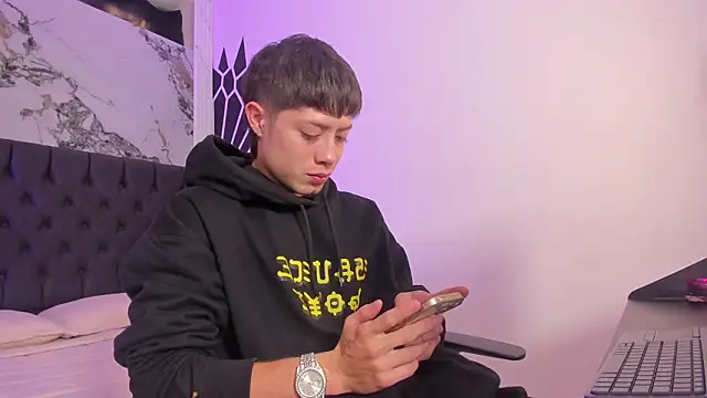 Snapshot of marcuscollins1_ chatting on 23, 3, 2026 marcuscollins1 online show from 23, 3, 2026