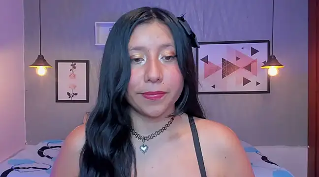 Nohemi louse online show from 20, 2, 2025