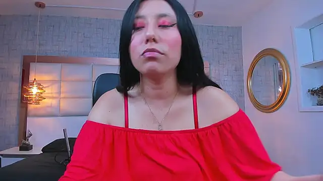 Nohemi louse online show from 20, 4, 2026