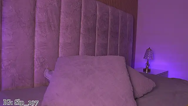 sara lopee1 online show from 21, 4, 2026