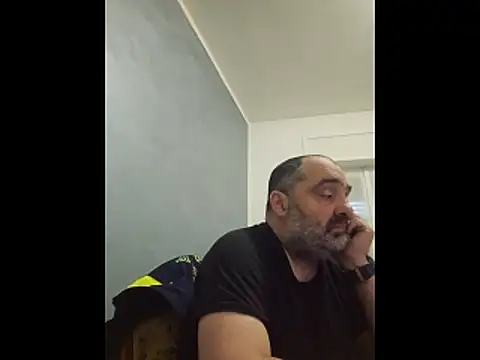 Snapshot of fuocovivo4 chatting on 1, 4, 2026 fuocovivo4 online show from 1, 4, 2026