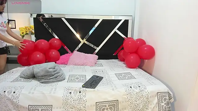 Annyrosee online show from 26, 2, 2025