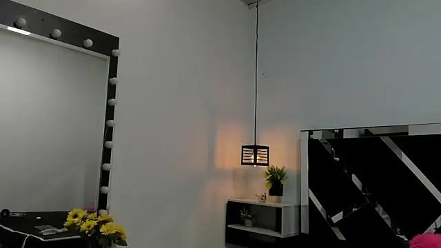 Annyrosee online show from 6, 3, 2025