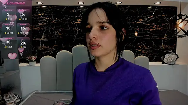 Annyrosee online show from 6, 3, 2026