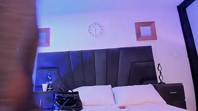 allicemackenzie online show from 22, 2, 2025