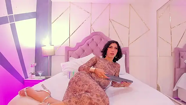 allicemackenzie online show from 8, 3, 2025