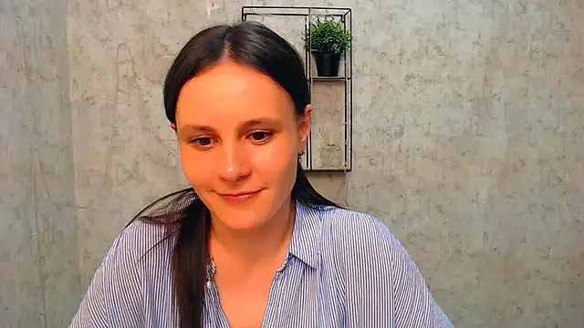 ValeriaHeart  online show from 21, 2, 2025