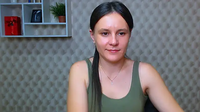 Snapshot of ValeriaHeart_ chatting on 5, 12, 2025 ValeriaHeart online show from 5, 12, 2025