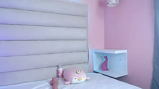 PrincessOlivee online show from 6, 2, 2025