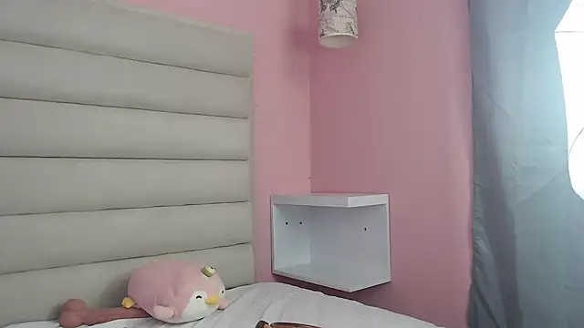 PrincessOlivee online show from 7, 2, 2025