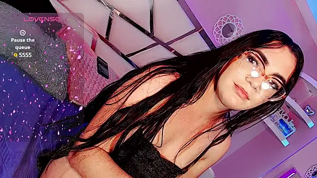 Dalis Hills online show from 17, 3, 2025