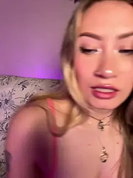 Lally Valencia   online show from 20, 3, 2025