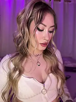 Lally Valencia   online show from 28, 6, 2026