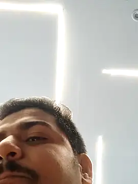 Snapshot of sethgamble000777 chatting on 8, 3, 2025 sethgamble000777 online show from 8, 3, 2025