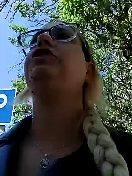 Mia RainX online show from 30, 4, 2026