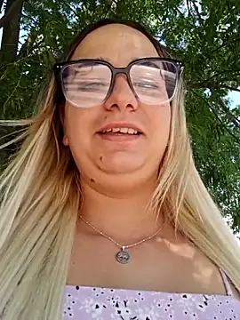 Mia RainX online show from 23, 6, 2026