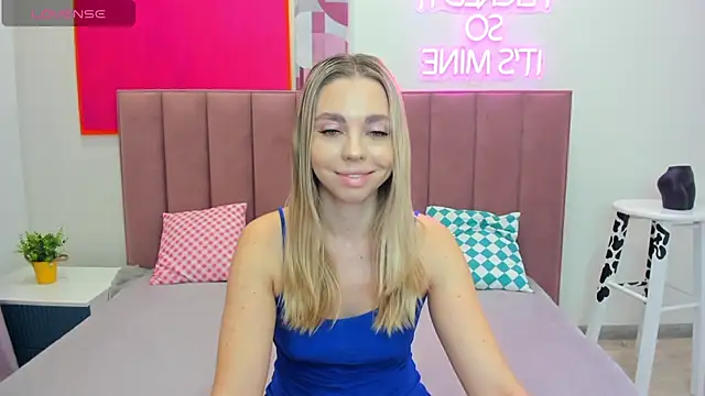 TessaAdorable online show from 9, 11, 2025